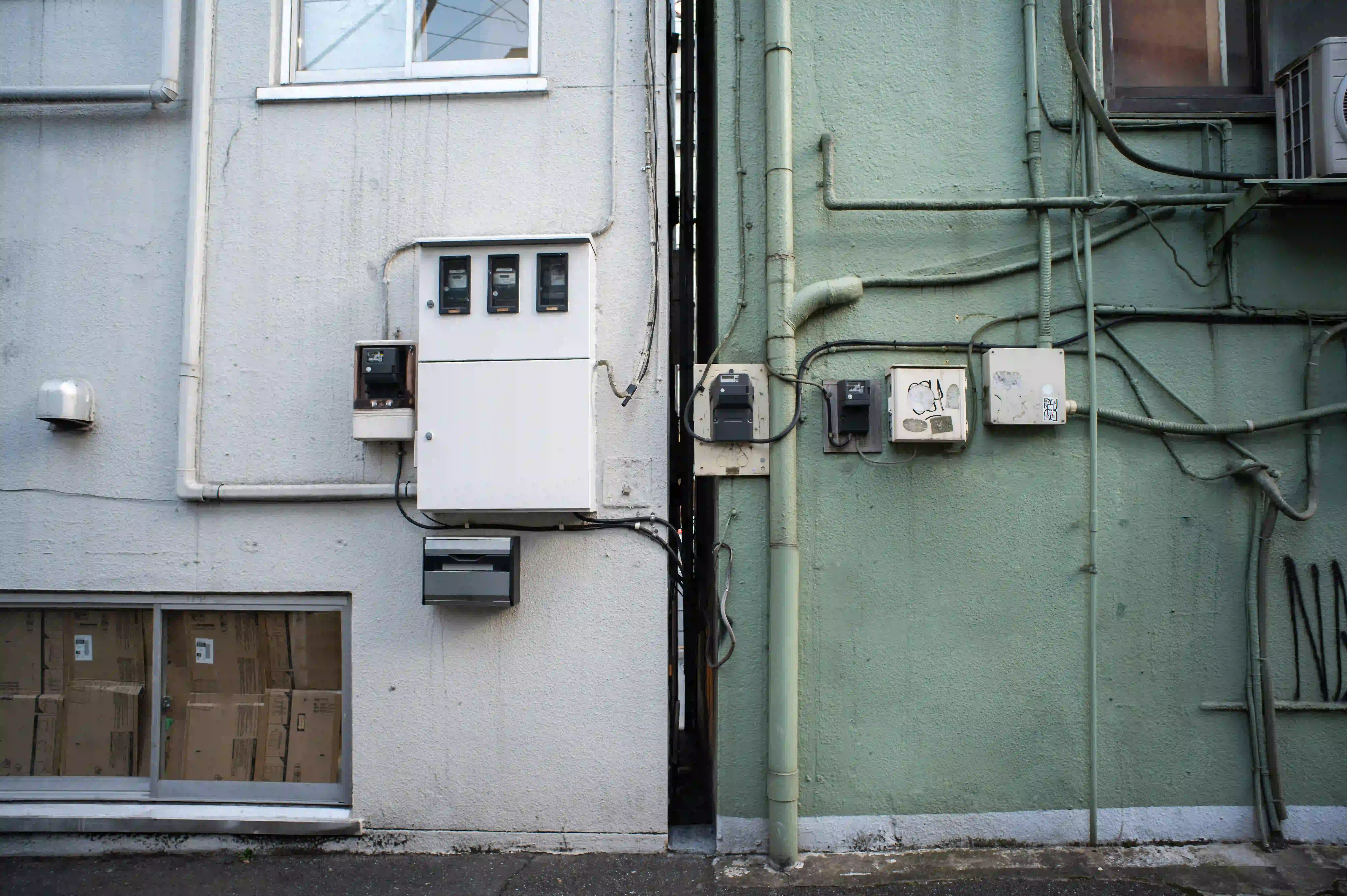 ویژگی‌های مهم هنگام انتخاب استابلایزر مناسب برای سیستم‌های ایمنی