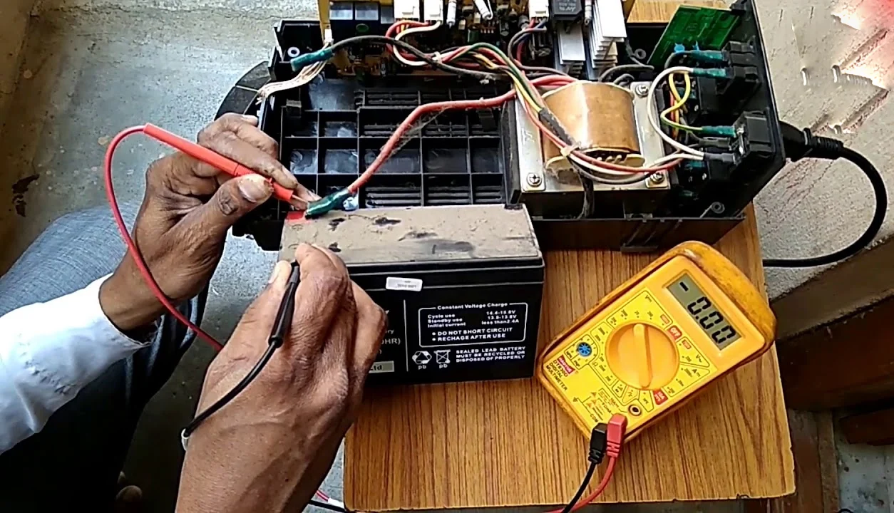 شارژ نشدن یو پی اس